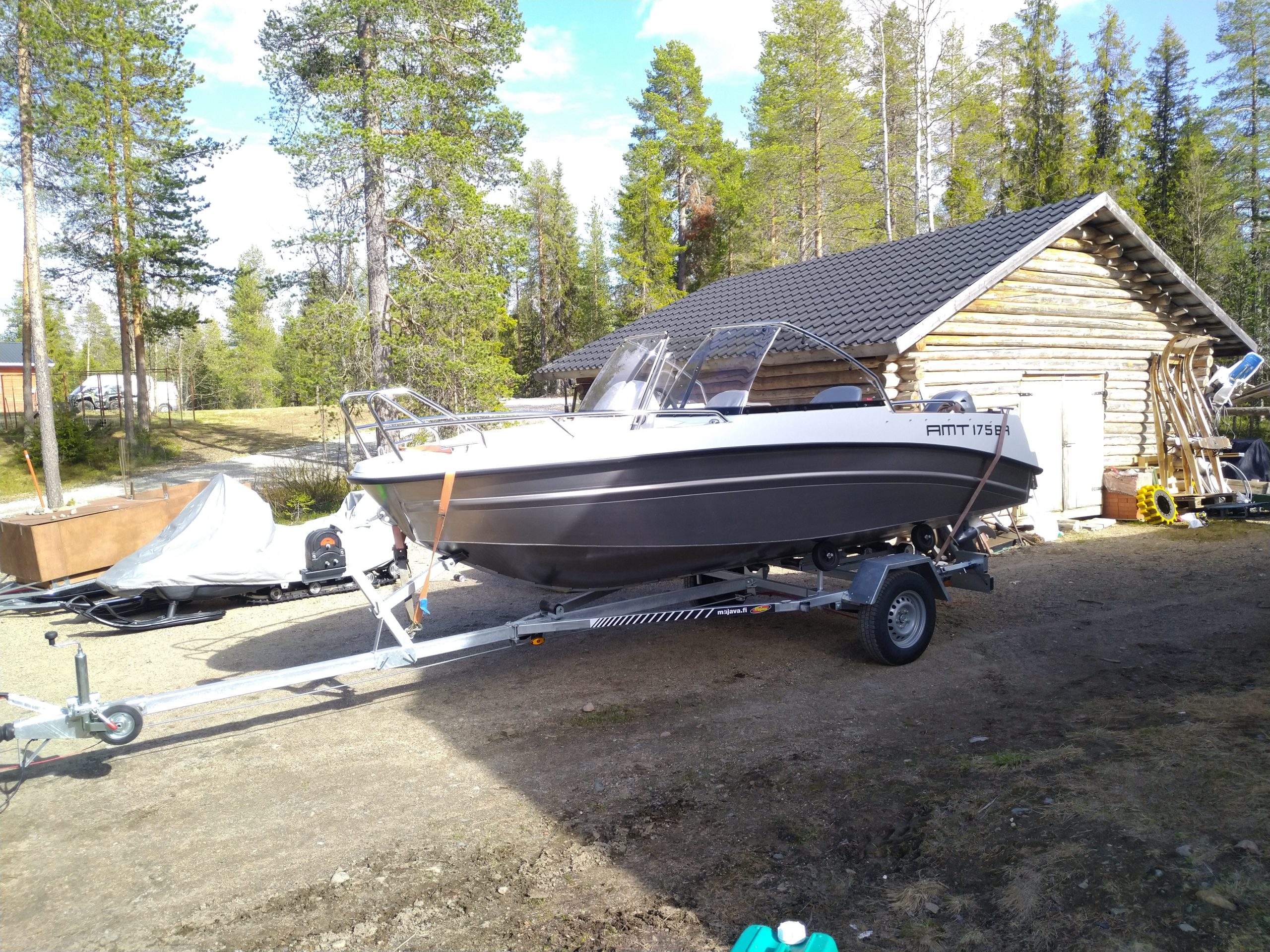 venevuokraus inarinjärvelle